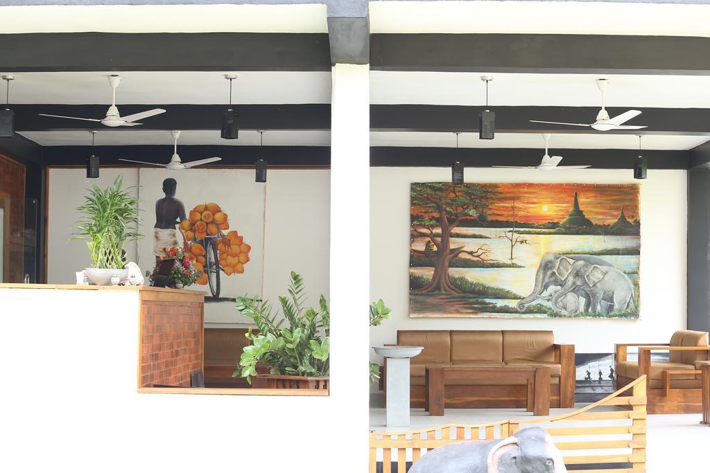 Eco Hotel Black & White - Anuradhapura Mihintale Zewnętrze zdjęcie