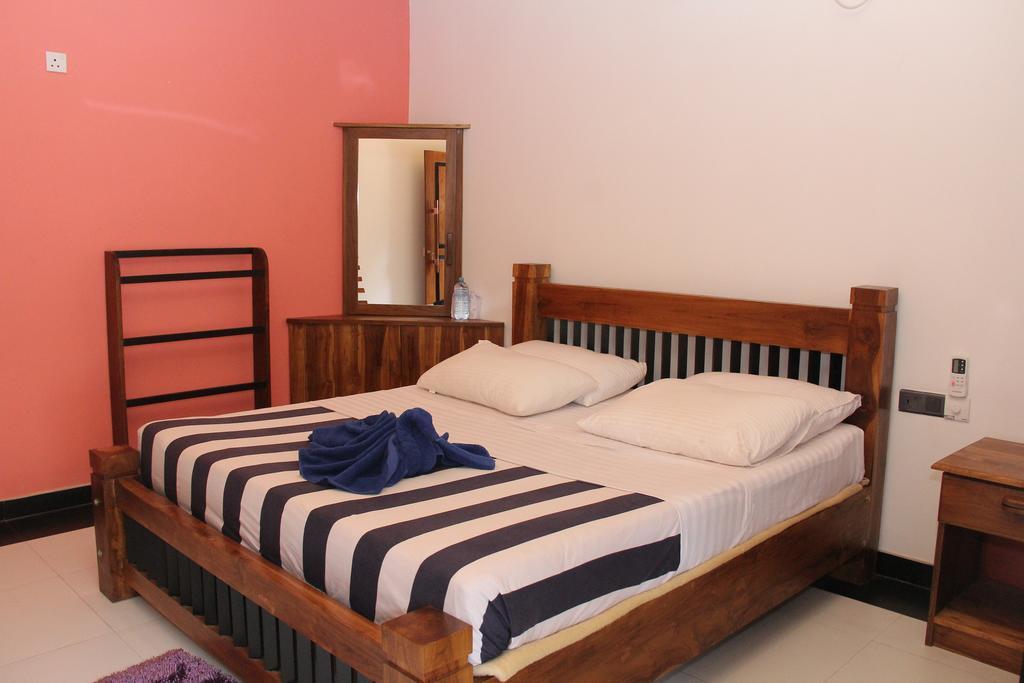 Eco Hotel Black & White - Anuradhapura Mihintale Zewnętrze zdjęcie
