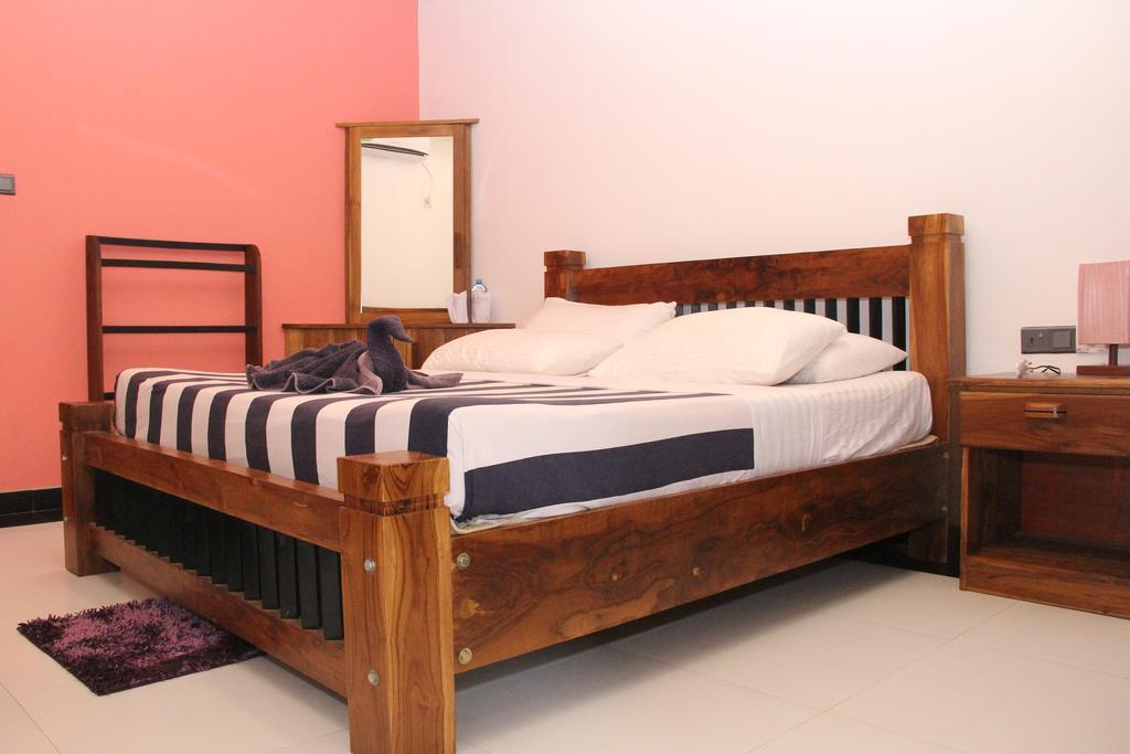 Eco Hotel Black & White - Anuradhapura Mihintale Zewnętrze zdjęcie