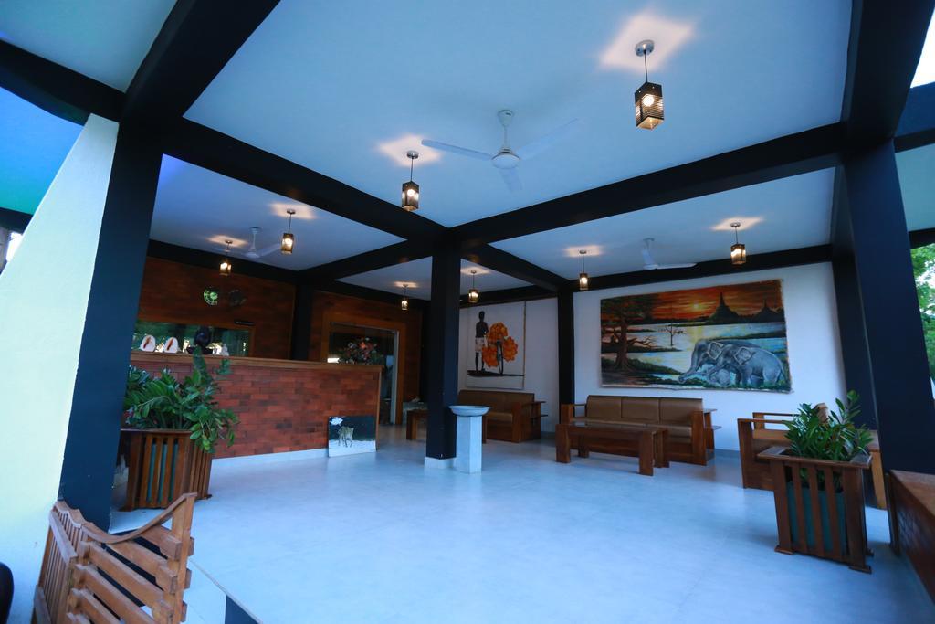 Eco Hotel Black & White - Anuradhapura Mihintale Zewnętrze zdjęcie