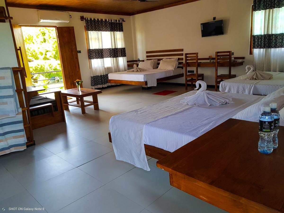 Eco Hotel Black & White - Anuradhapura Mihintale Zewnętrze zdjęcie