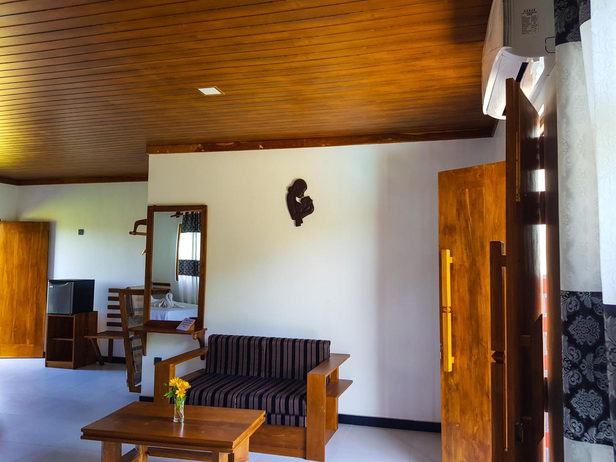 Eco Hotel Black & White - Anuradhapura Mihintale Zewnętrze zdjęcie